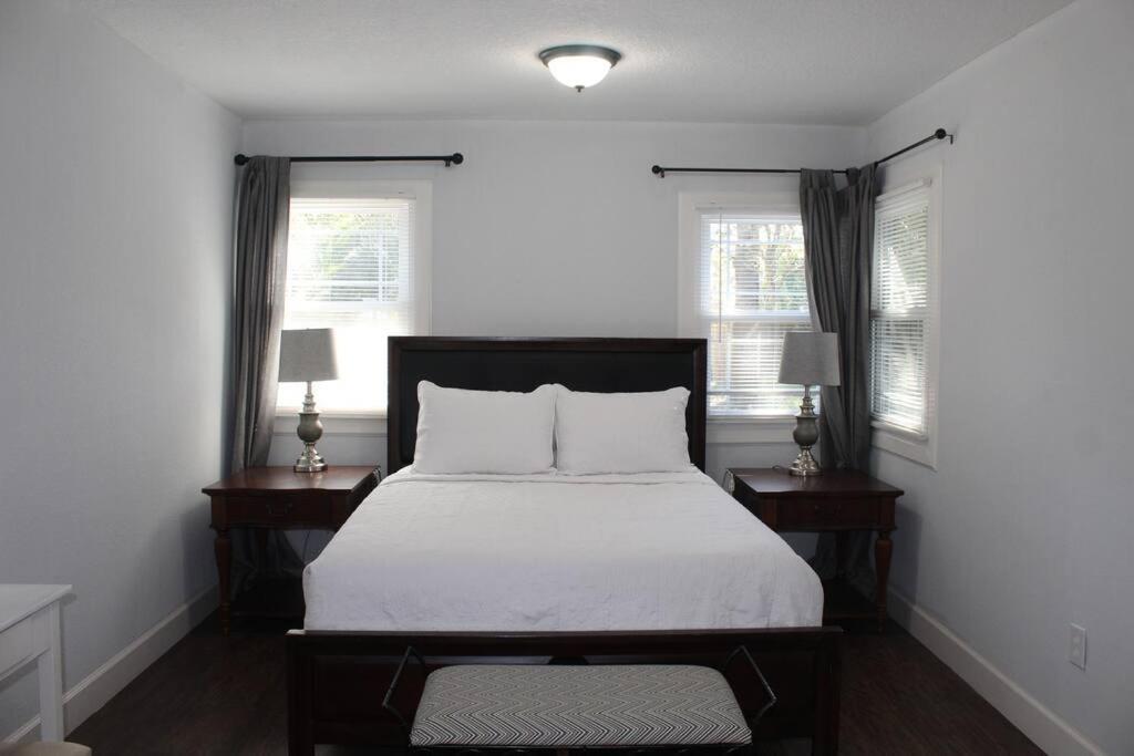 ☆The Oasis In Murray Hill☆ -Sleeps 8- Wifi- Cozy Джексонвілл Екстер'єр фото