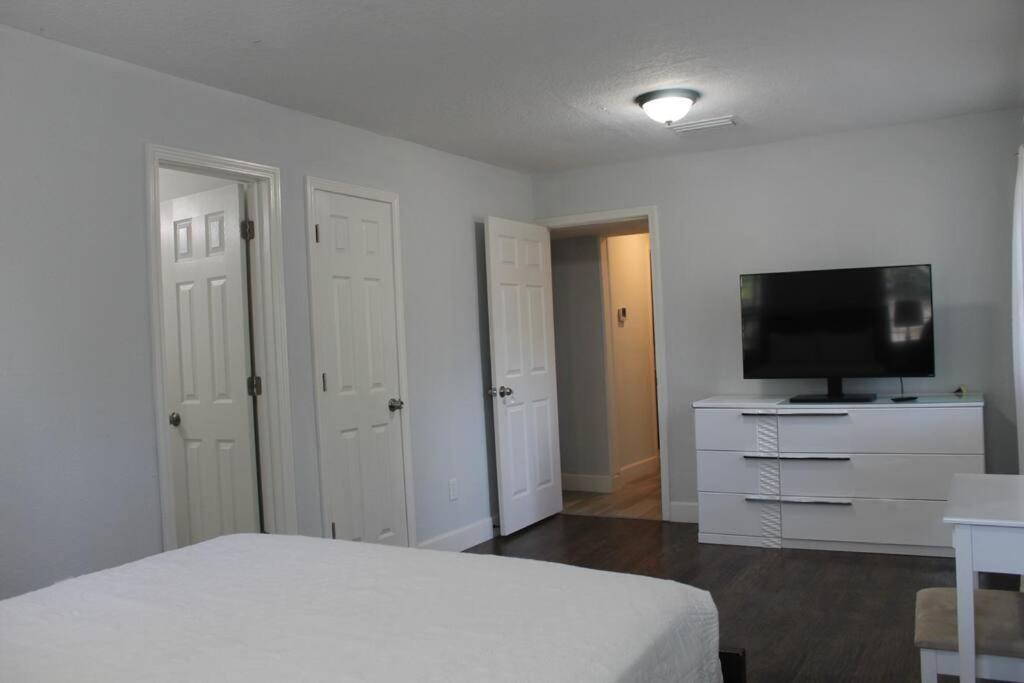 ☆The Oasis In Murray Hill☆ -Sleeps 8- Wifi- Cozy Джексонвілл Екстер'єр фото