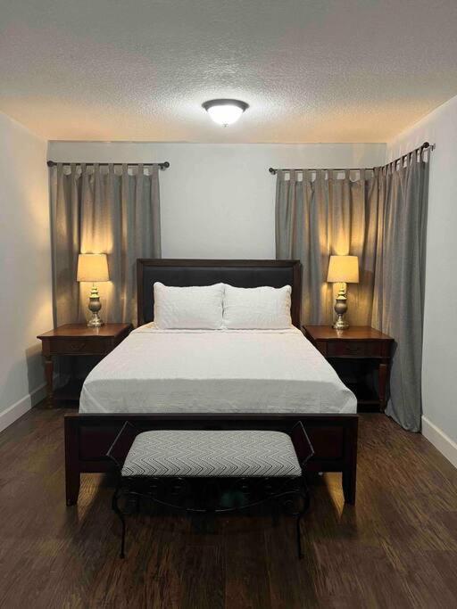 ☆The Oasis In Murray Hill☆ -Sleeps 8- Wifi- Cozy Джексонвілл Екстер'єр фото